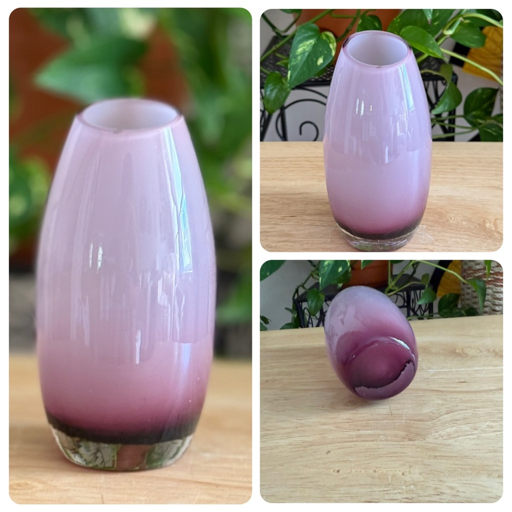 Vintage Lavender Ombre Art Glass Purple Gradient Vase Scandinavian Mid-Century - Picture 9 of 9